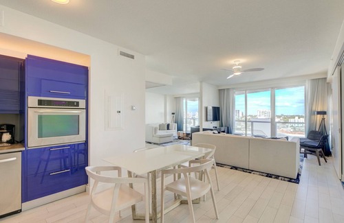 Barrier Island Condo | Spacious 2 Bdrm + Den At The W Fort Lauderdale Residences Sleeps 8