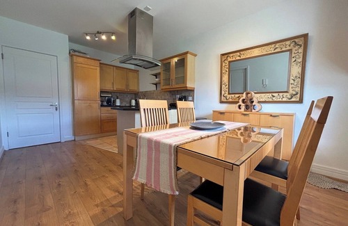 Celbridge Apartment | Spacious 2 Bed Apartment near Dublin Airport