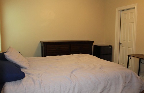 Huntsville Apartment | Spacious 2 Bedroom/ 2.5 Bathroom Soundproof Apartment for Rent. Close to town!