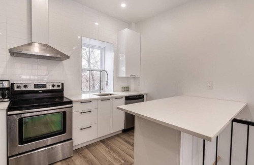 Gay Village Apartment | Spacious 2 bedroom apartment