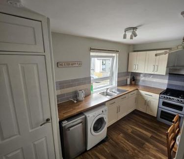 Liberton Apartment | Spacious 2-bedroom apartment!