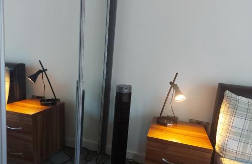 Sheffield City Centre Apartment | Spacious 2-bedroom apartment near Ponds Forge, Crucible Theatre and Sheffield Universities