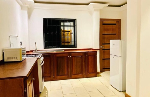 Limbe Apartment | Spacious 2 Bedroom Apartment 10min to Stade Limbe, with Sea view.