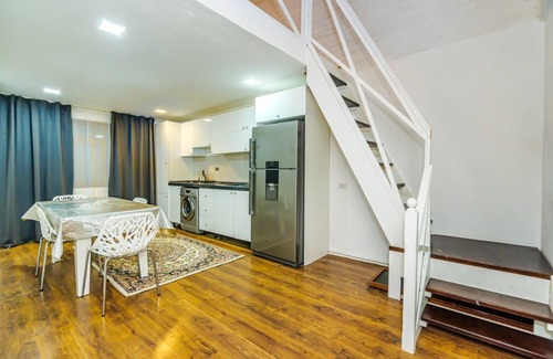 Baku Apartment | Spacious 2-bedroom apartment with AC, WiFi in welcoming Baku