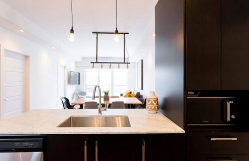 Marconi-Alexandra Condo | Spacious 2 Bedroom Condo in Little Italy