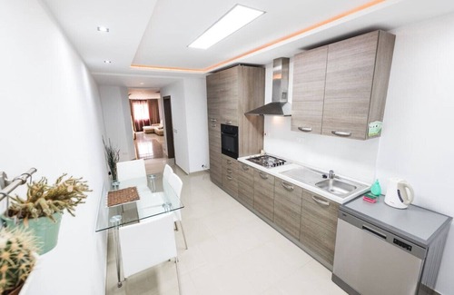Kalkara Apartment | Spacious 2 bedroom apartment