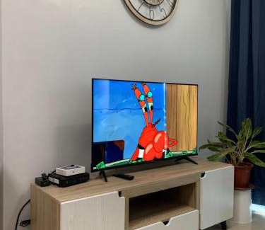 Cagayan de Oro Apartment | Spacious 2-bedroom condo,Wifi,Netflix,Free Parking