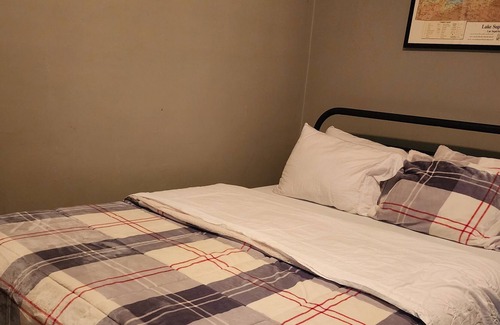 Mexicantown - Southwest Detroit House | Spacious 2 Bedroom, Renovated and Newly Furnished