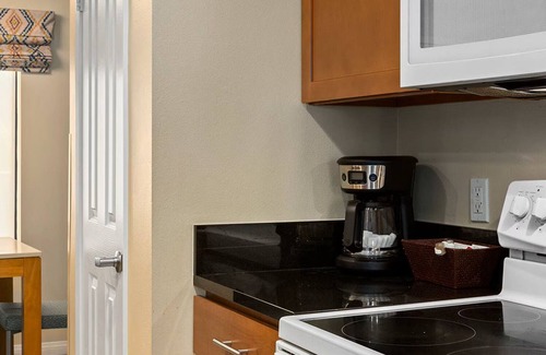 Terra Lago Apartment | Spacious 2-Bedroom Stay Near Coachella with Pool Access and Full Kitchen