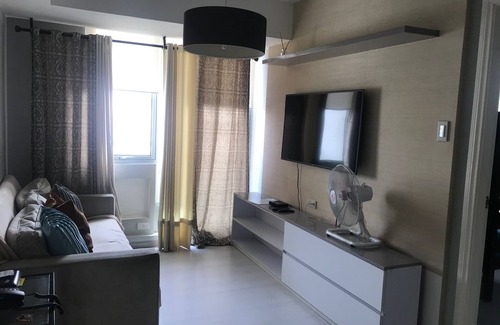 Don Bosco Condo | Spacious 2 bedroom unit fits 8 pax