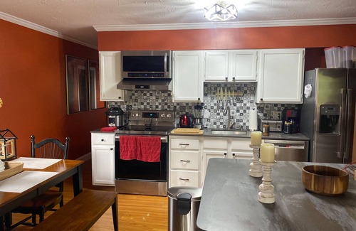 East Jewett Condo | Spacious 2-bedroom condo with mountain views & lots of hiking