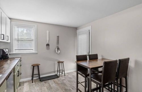 Ludlow House | Spacious 2 bedroom!