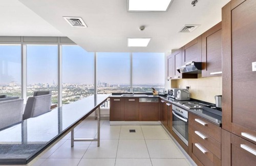 Al Satwa Apartment | Spacious 2 Bedroom w/Infinity Pool Near DWTC