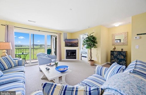 Ocean View Condo | Spacious 2 BR/2 Bath Condo w pool, golf near Bethany Beach