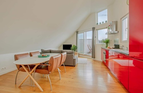 Antwerp Apartment | Spacious 2-BR Flat with Terrace