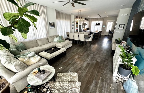 Castleberry Hill House | Spacious 2 BR Urban Oasis at Castleberry Station in downtown Atlanta