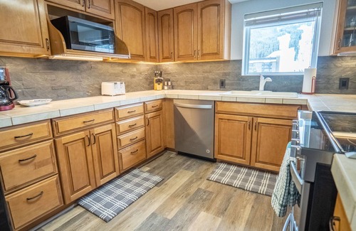 Copper Mountain Condo | Spacious 2 BR with great views, close to lifts.