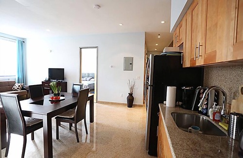 Queens Apartment | Spacious 2 Brm Apartment In The Hear Of Astoria!