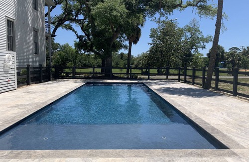 Tybee Island Condo | Spacious 2 King Bedroom Condo with Pool