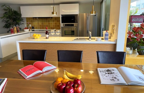 Polanco House | Spacious 2 rooms King Size Bed flat with luxury services in heart of Polanco.
