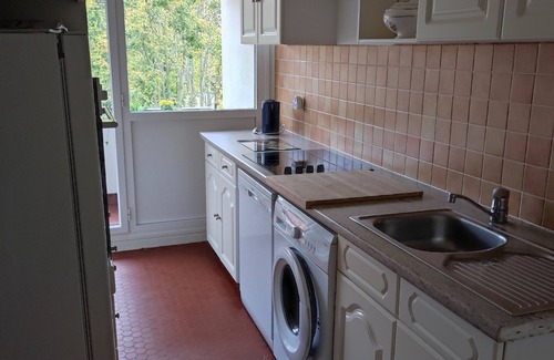 Garches Apartment | Spacious 2-room apartment with terrace