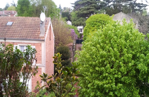 Garches Apartment | Spacious 2-room apartment with terrace