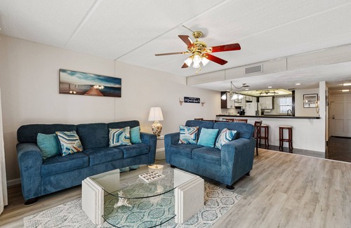 Little Venice Condo | ⭐Spacious 2BR-Walk to Beach-Pool + Tennis Courts-Ocean Terrace Club 601⭐