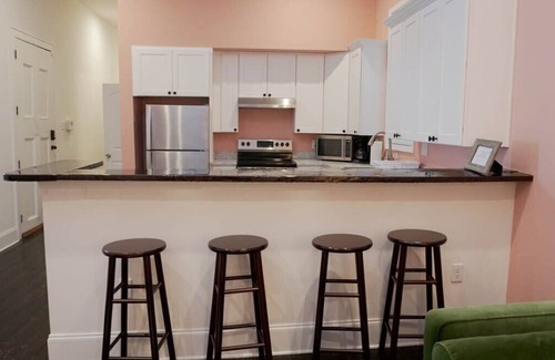 Saint Roch House | Spacious 2bd/2ba w/parking, 5 min drive to Quarter