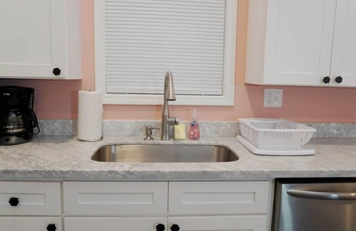 Saint Roch House | Spacious 2bd/2ba w/parking, 5 min drive to Quarter