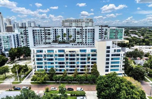 South Eola Apartment | Spacious 2BD 2BTH Luxury Condo