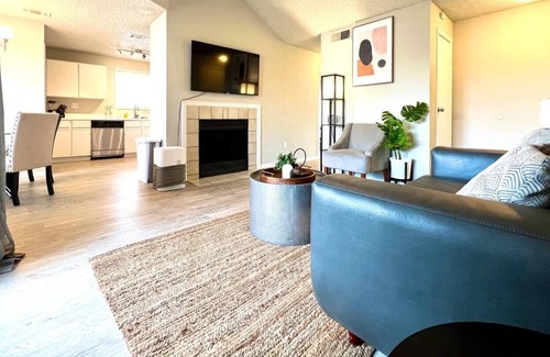 Milwood Apartment | Spacious 2bd apartment near Cedar Park & Domain