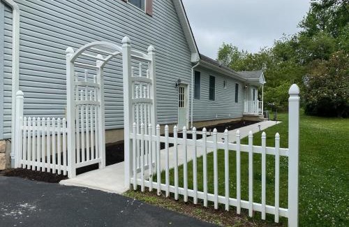 Lawrenceville Apartment | Spacious 2BD near Princeton, Cafes! Family, Backyard, Parking