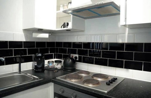 Openshaw House | Spacious 2bed House - Coop Live, Etihad and (MCR) City Centre