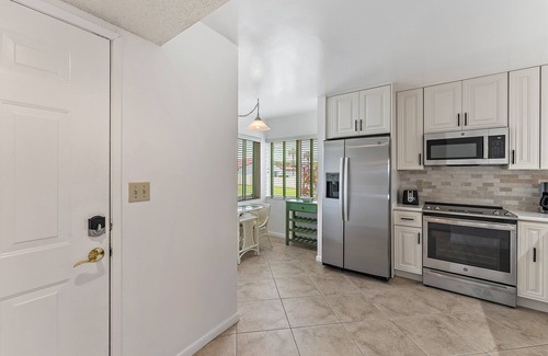 Sea Palms Apartment | Spacious 2BR 2BA apartment close to the beach