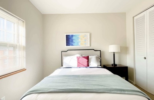 Grand Rapids Apartment | Spacious 2BR Apartment in Historic Heritage Hill