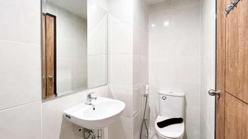 Tetebatu Apartment | Spacious 2BR at Delft Ciputra Makassar Apartment By Travelio