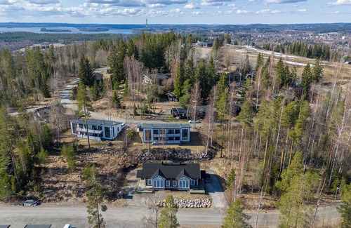 Muurame House | Spacious 2BR Cabin at Riihivuori Peak