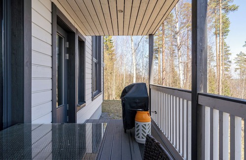 Muurame House | Spacious 2BR Cabin at Riihivuori Peak