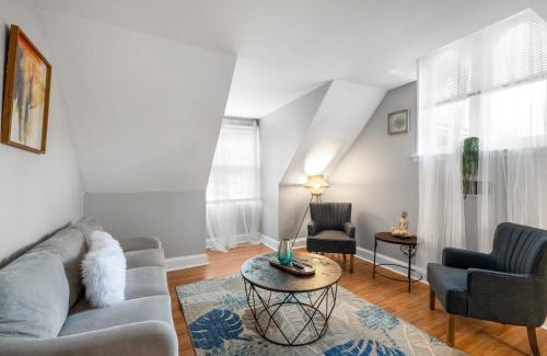Powelton Village Apartment | Spacious 2br In Univ City