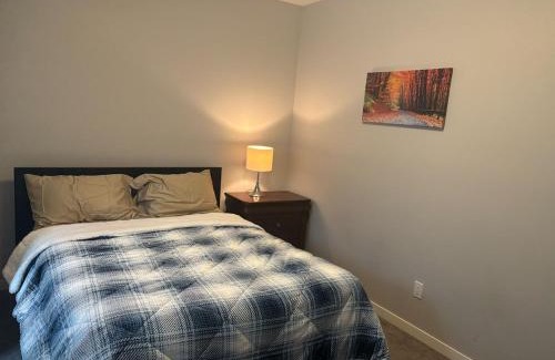 Southwest Edmonton Apartment | Spacious 2BR Suite - SW Edmonton