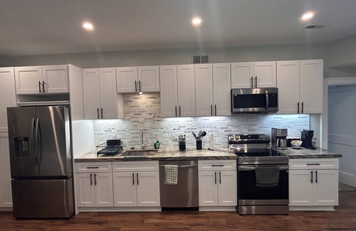Waverly Hills Apartment | Spacious 2BR w/Kitchen & Laundry! Steps to Metro, Dining, Shops, & Bike Trail!
