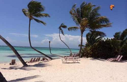 Punta Cana Apartment | Spacious 3 BDR fully-equipped condo with pool and golf view