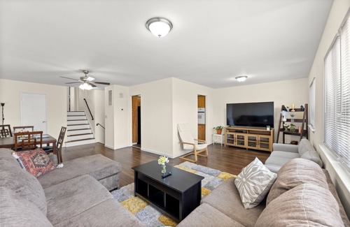 Constable Hook Apartment | Spacious 3 BDR | Near NYC, Cruise Port, Statue of Liberty | Free Parking