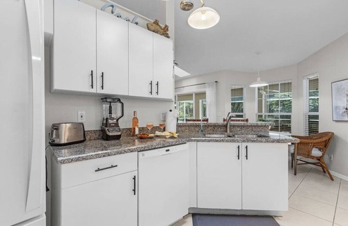Crown Pointe House | Spacious 3 Bed 3 Bath Pool Home in Naples!