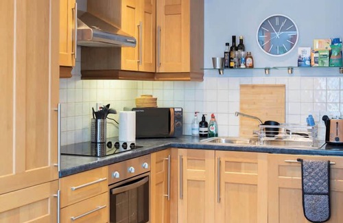 Cambridge House | Spacious 3-Bed Townhouse Florence Villa Near River & City