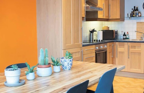 Cambridge House | Spacious 3-Bed Townhouse Florence Villa Near River & City