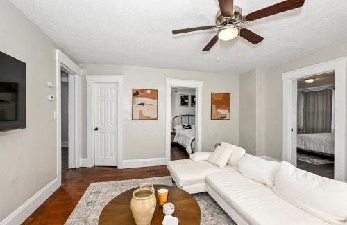 Tremont Apartment | Spacious 3-Bed In Vibrant Tremont