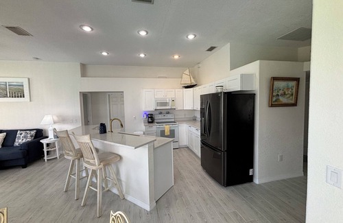 Long Meadow House | Spacious 3-Bed Oasis with Granite Finishes & Pool