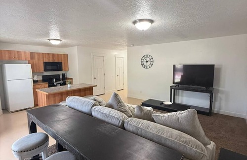 Roosevelt House | Spacious 3-Bed Townhome in Roosevelt, UT – Ideal for Outdoor Adventurers