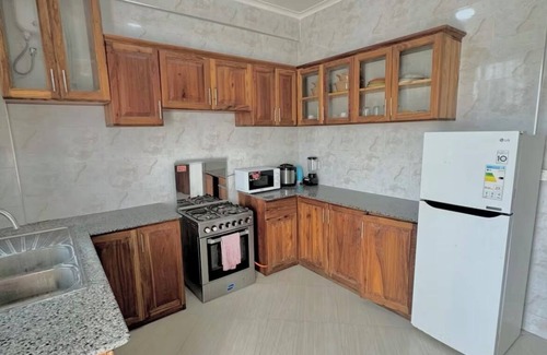 Dar es Salaam Apartment | Spacious 3-bedroom apartment with WiFi, AC in brilliant Dar es Salaam